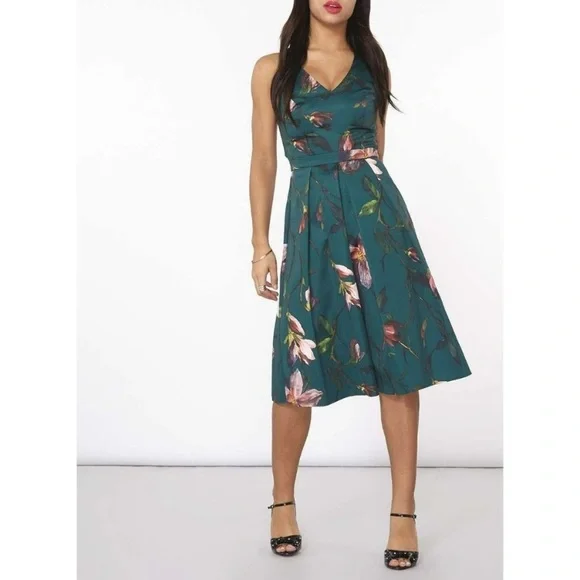 slim fit dress slacks Secondhand LUXE by DOROTHY PERKINS Dresses main image 1